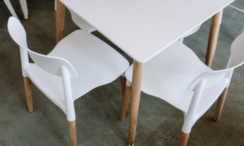 Comment nettoyer un meuble en pvc ?